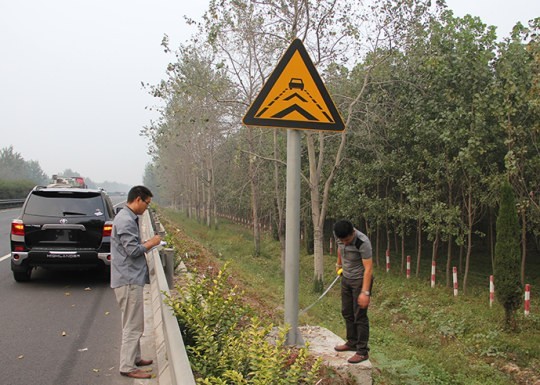 濟(jì)寧道路標(biāo)識牌